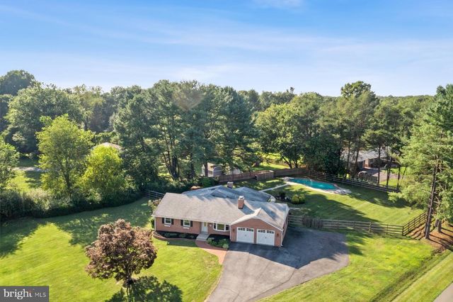 24900 SILVER CREST DR, Gaithersburg, MD 20882