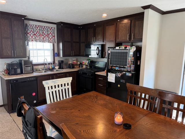 11 ASPEN Drive, Mckean, PA 16426