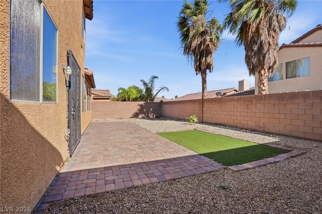 9221 Thunder Falls Court, Las Vegas, NV 89149