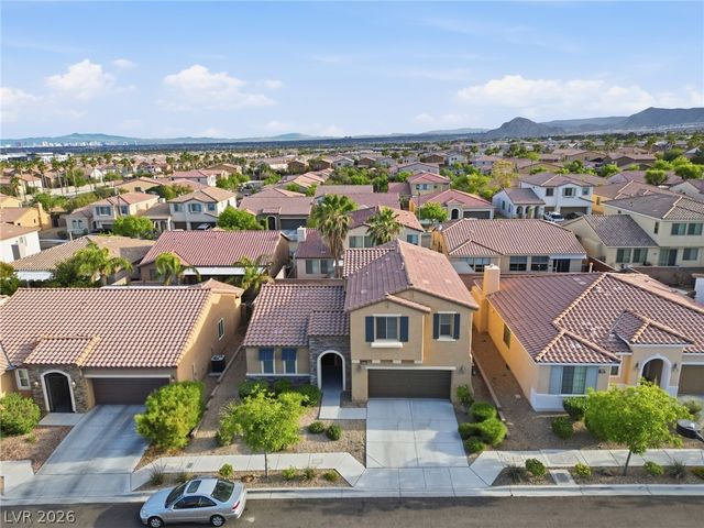 9221 Thunder Falls Court, Las Vegas, NV 89149
