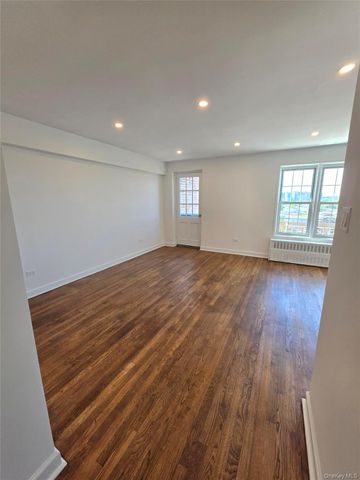 151-15 84th Street 6C, Howard Beach, NY 11414