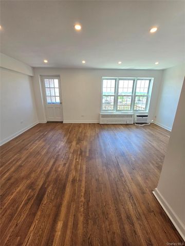 151-15 84th Street 6C, Howard Beach, NY 11414