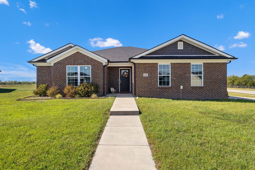 208 Page Drive, Richmond, KY 40475