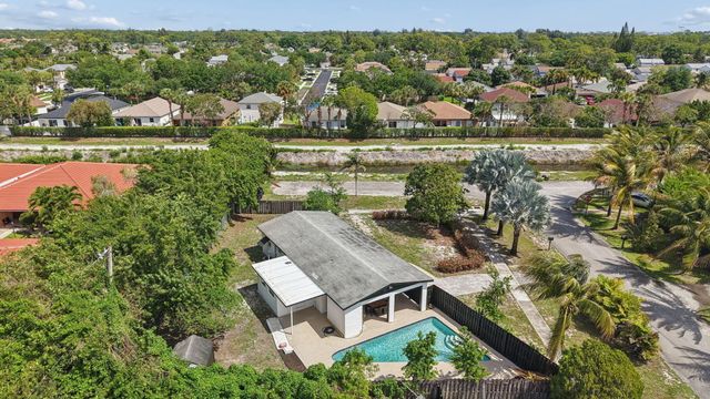 1527 Live Oak Drive, West Palm Beach, FL 33415