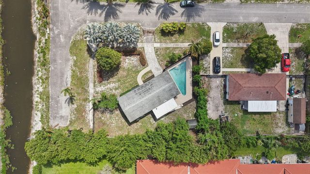 1527 Live Oak Drive, West Palm Beach, FL 33415