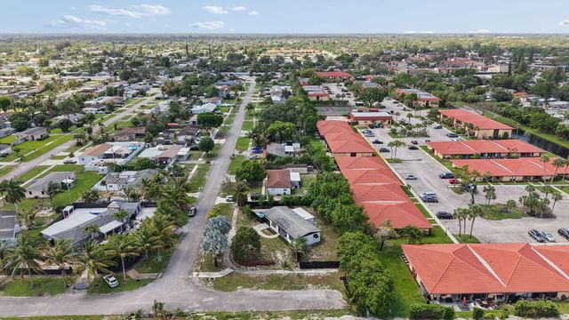 1527 Live Oak Drive, West Palm Beach, FL 33415