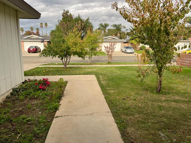 4529 N Warren Avenue, Fresno, CA 93705