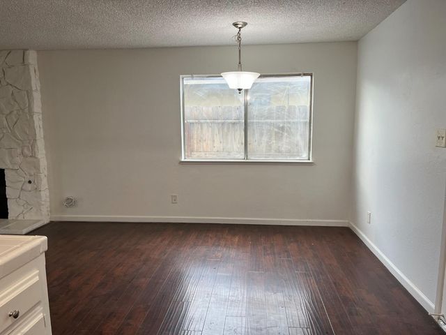 4529 N Warren Avenue, Fresno, CA 93705