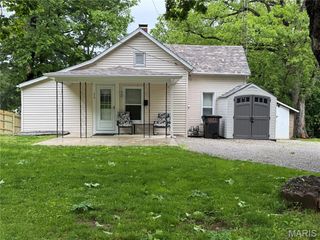 215 N 5th Street, Greenville, IL 62246