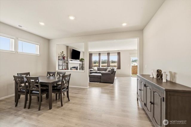 1106 SW Pendleton Way, Port Orchard, WA 98367