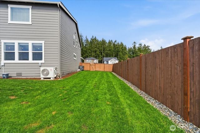1106 SW Pendleton Way, Port Orchard, WA 98367
