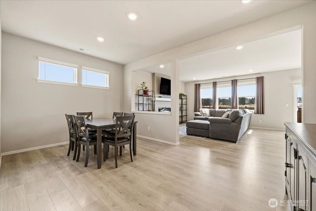 1106 SW Pendleton Way, Port Orchard, WA 98367