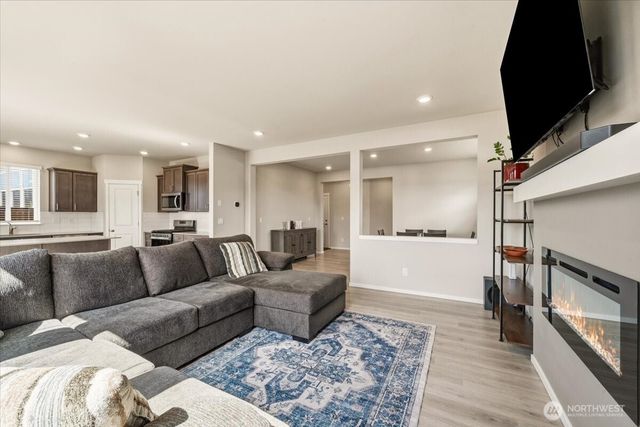 1106 SW Pendleton Way, Port Orchard, WA 98367