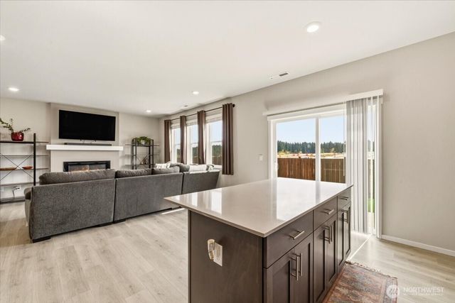 1106 SW Pendleton Way, Port Orchard, WA 98367