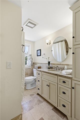 550 Algonquin Drive, Warwick, RI 02888