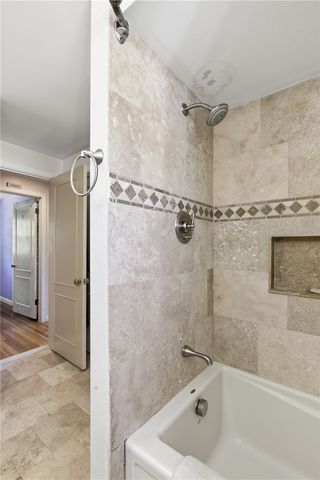550 Algonquin Drive, Warwick, RI 02888