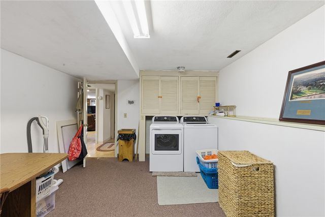 550 Algonquin Drive, Warwick, RI 02888