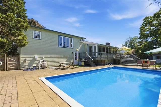 550 Algonquin Drive, Warwick, RI 02888
