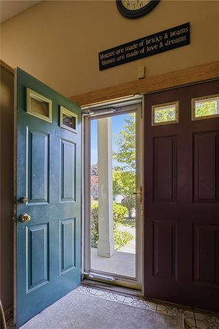 550 Algonquin Drive, Warwick, RI 02888