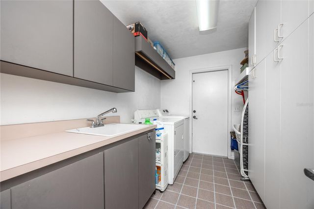 4616 NW 57TH DRIVE, Gainesville, FL 32606