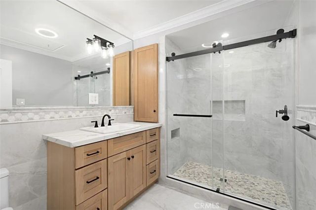31 W Le Roy Avenue, Arcadia, CA 91007