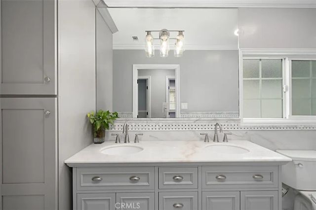31 W Le Roy Avenue, Arcadia, CA 91007