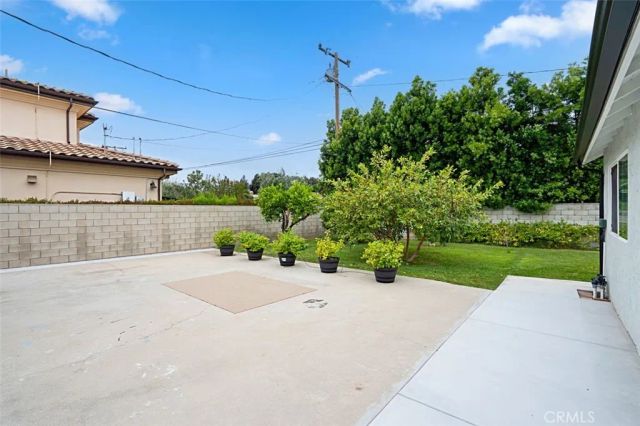 31 W Le Roy Avenue, Arcadia, CA 91007