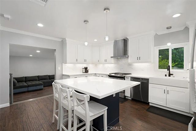 31 W Le Roy Avenue, Arcadia, CA 91007