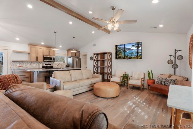 1420 Sumac Road, Grove, OK 74344