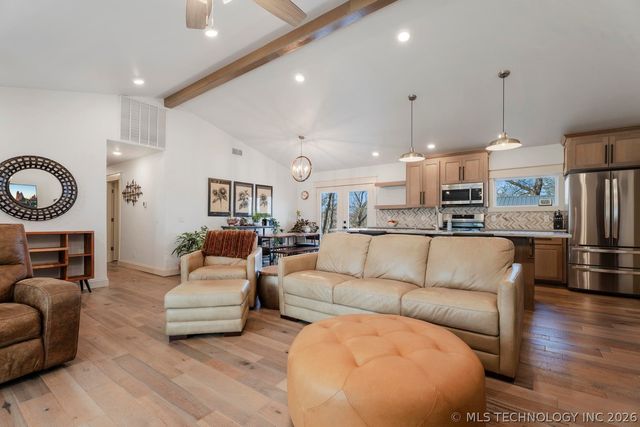 1420 Sumac Road, Grove, OK 74344