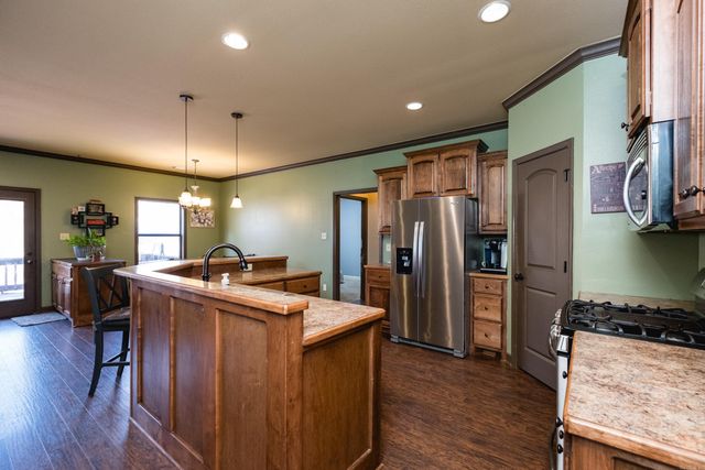 1204 Oxford Avenue, Benton, AR 72019