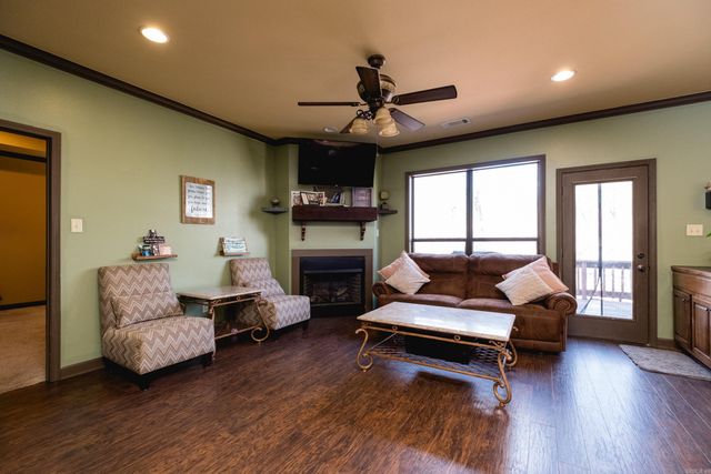 1204 Oxford Avenue, Benton, AR 72019