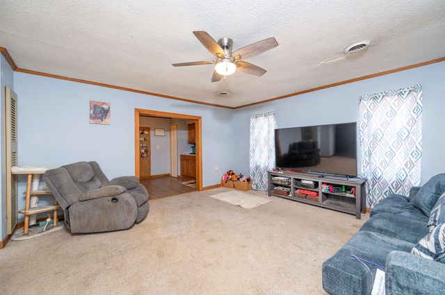 4085 N Water Road, Sanford, MI 48657