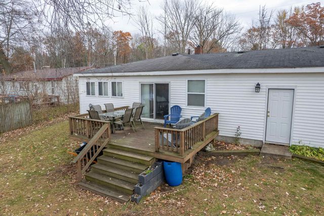 4085 N Water Road, Sanford, MI 48657