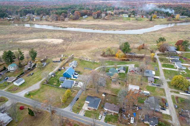 4085 N Water Road, Sanford, MI 48657