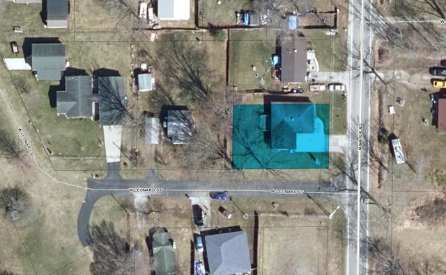 4085 N Water Road, Sanford, MI 48657