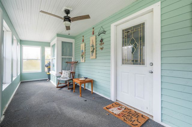 4085 N Water Road, Sanford, MI 48657