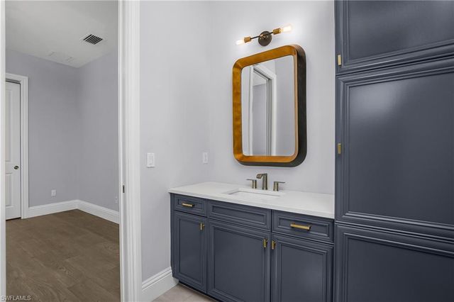 7420 Byrons WAY, Naples, FL 34113