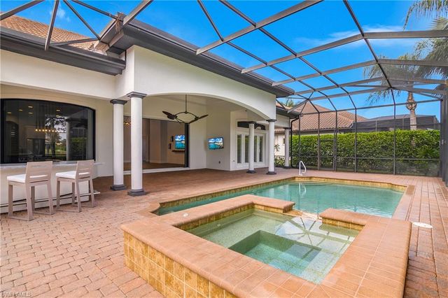 7420 Byrons WAY, Naples, FL 34113