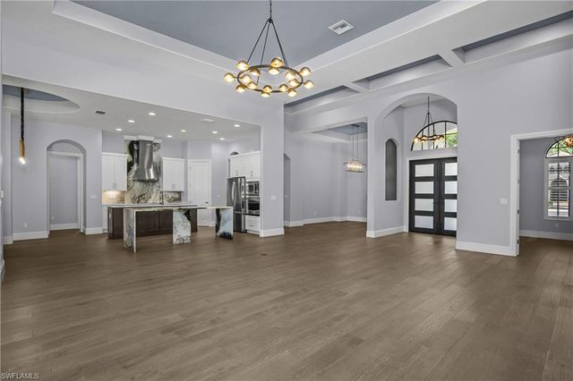 7420 Byrons WAY, Naples, FL 34113