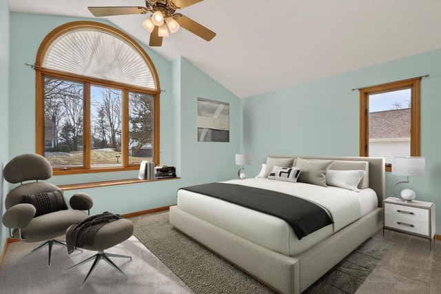 6723 Gran Via Drive NE, Rockford, MI 49341