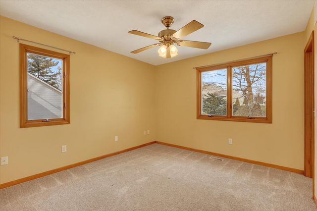 6723 Gran Via Drive NE, Rockford, MI 49341