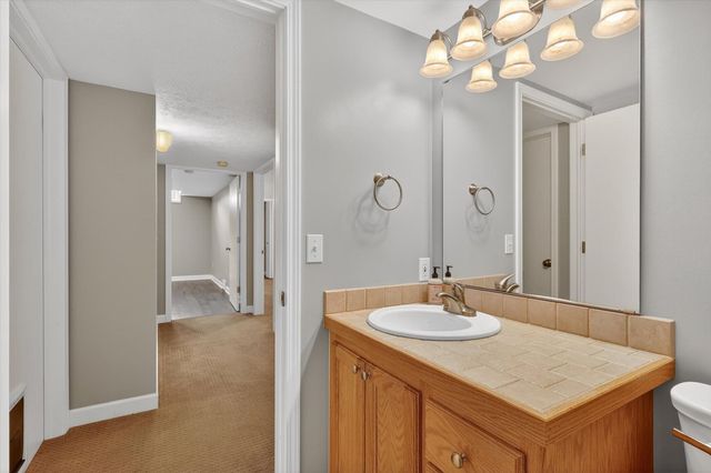 6723 Gran Via Drive NE, Rockford, MI 49341