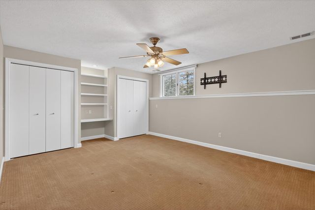 6723 Gran Via Drive NE, Rockford, MI 49341