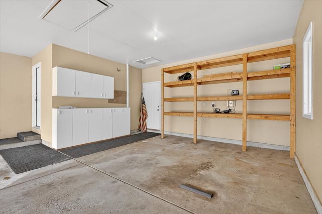 6723 Gran Via Drive NE, Rockford, MI 49341