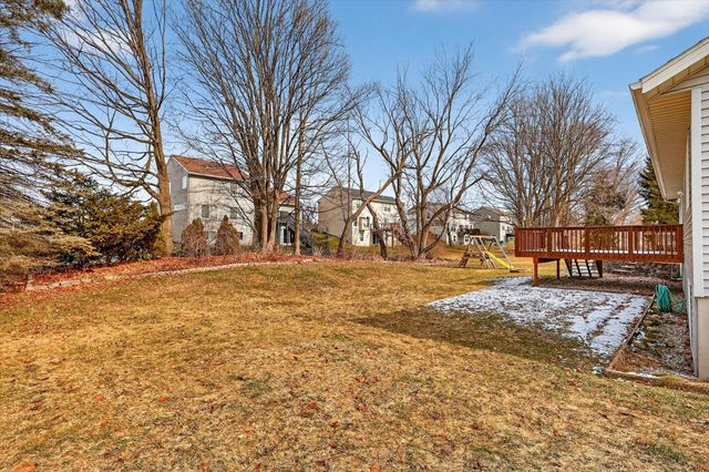 6723 Gran Via Drive NE, Rockford, MI 49341