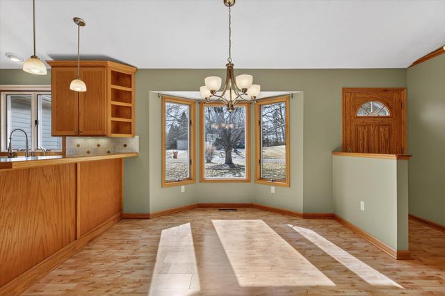 6723 Gran Via Drive NE, Rockford, MI 49341