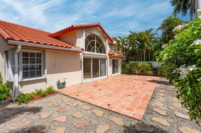 10635 NW 54th St, Doral, FL 33178