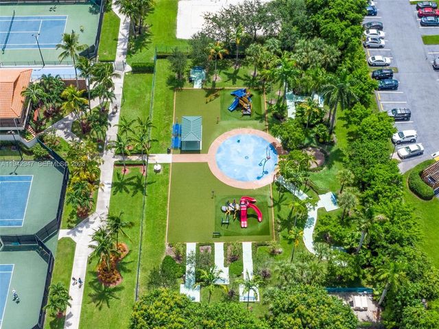 10635 NW 54th St, Doral, FL 33178