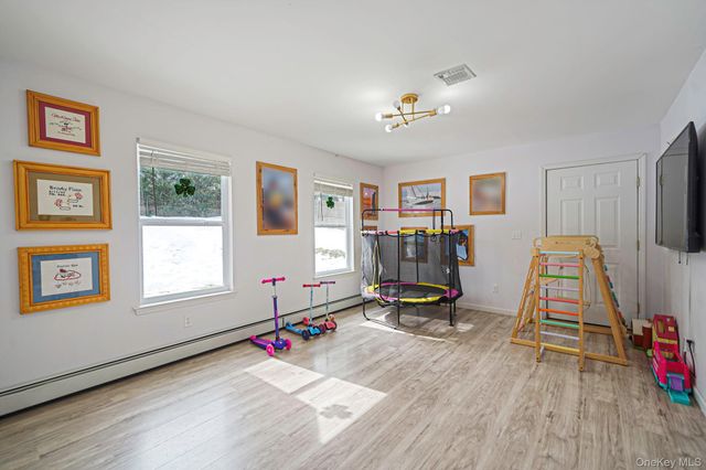 22 Poseidon Road, Rocky Point, NY 11778